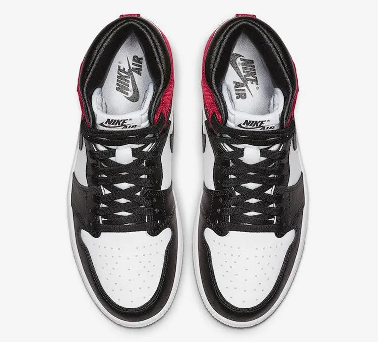 AIR JORDAN 1 RETRO HIGH SATIN " BLACK TOE "